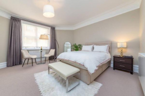 Luxury studio in Knightsbridge moment from Harrods